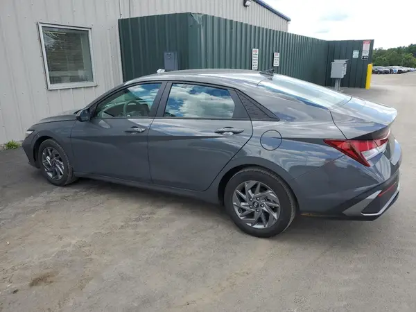 KMHLM4DG9RU746965 2024 HYUNDAI ELANTRA - Image 2