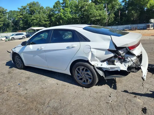 KMHLM4DG9RU749400 2024 HYUNDAI ELANTRA - Image 2