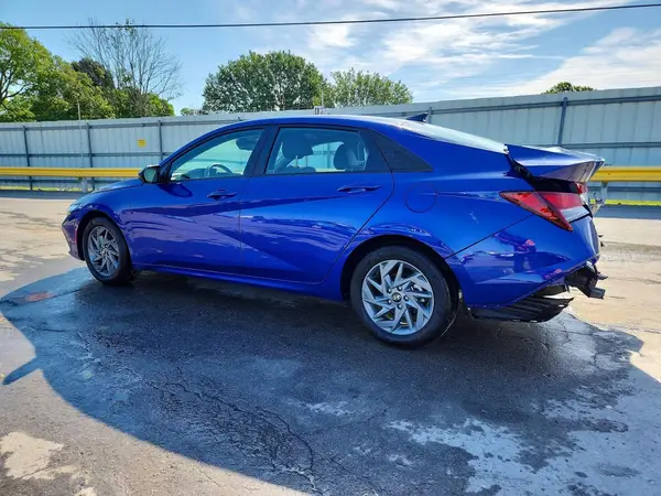 KMHLM4DG9RU750269 2024 HYUNDAI ELANTRA - Image 2