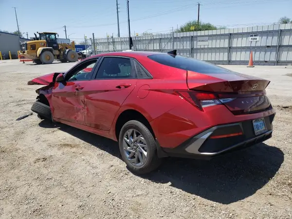 KMHLM4DG9RU750885 2024 HYUNDAI ELANTRA - Image 2