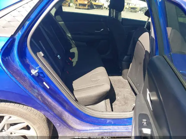 KMHLM4DG9RU751809 2024 HYUNDAI ELANTRA - Image 8