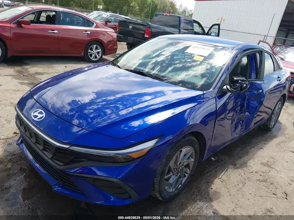 KMHLM4DG9RU752670 2024 HYUNDAI ELANTRA - Image 2