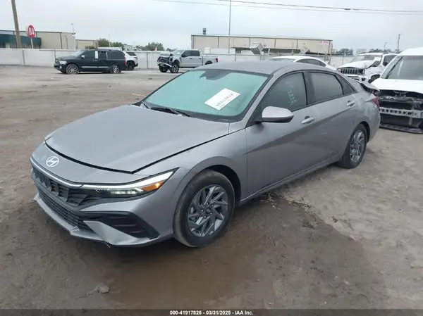 KMHLM4DG9RU753995 2024 HYUNDAI ELANTRA - Image 2