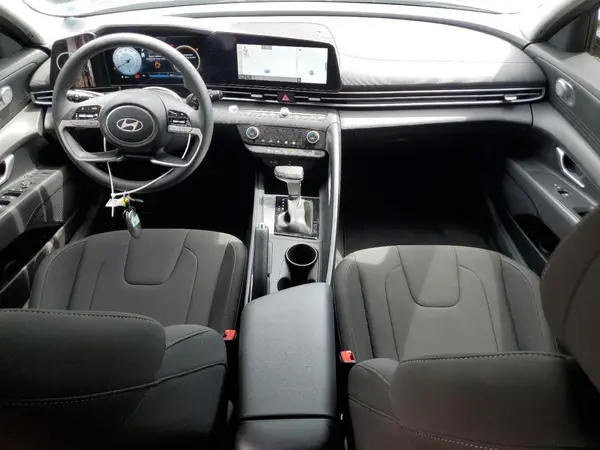 KMHLM4DG9RU755245 2024 HYUNDAI ELANTRA - Image 8