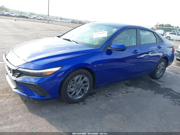 KMHLM4DG9RU758274 2024 HYUNDAI ELANTRA - Image 2