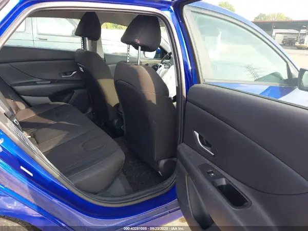 KMHLM4DG9RU758274 2024 HYUNDAI ELANTRA - Image 8