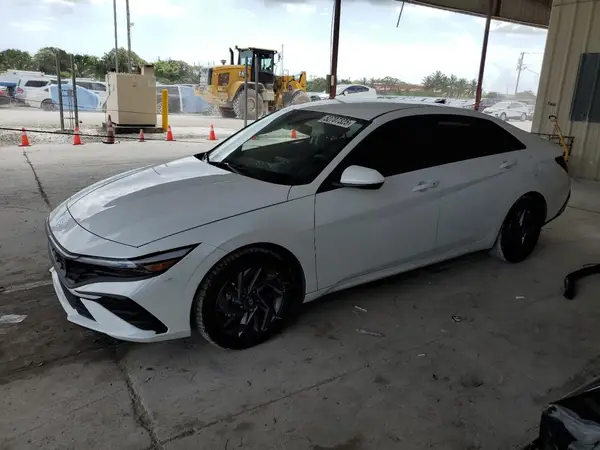 KMHLM4DG9RU764026 2024 HYUNDAI ELANTRA - Image 1