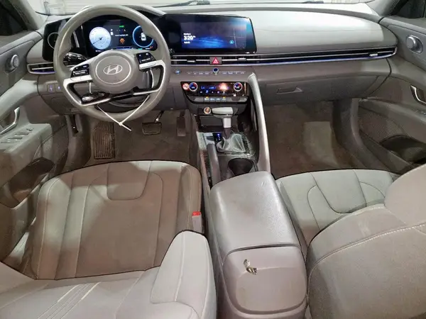 KMHLM4DG9RU770585 2024 HYUNDAI ELANTRA - Image 8