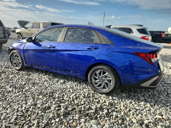 KMHLM4DG9RU772417 2024 HYUNDAI ELANTRA - Image 2