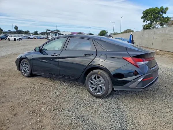 KMHLM4DG9RU775477 2024 HYUNDAI ELANTRA - Image 2