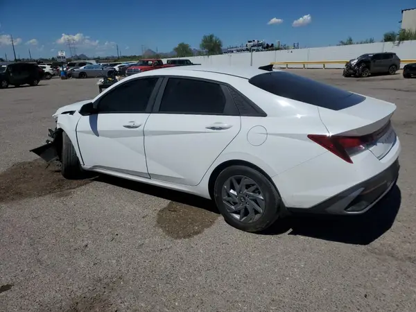 KMHLM4DG9RU776399 2024 HYUNDAI ELANTRA - Image 2