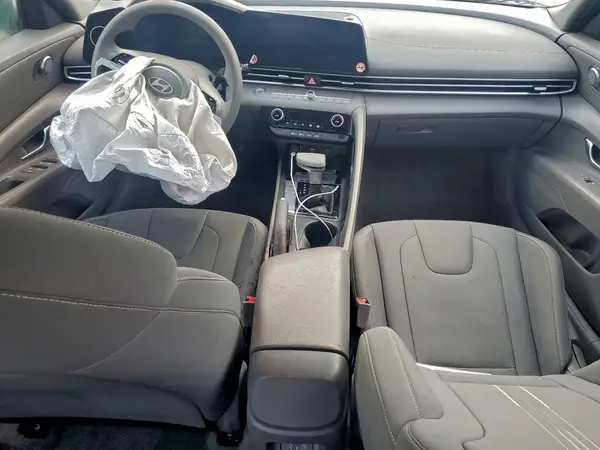 KMHLM4DG9RU777097 2024 HYUNDAI ELANTRA - Image 8