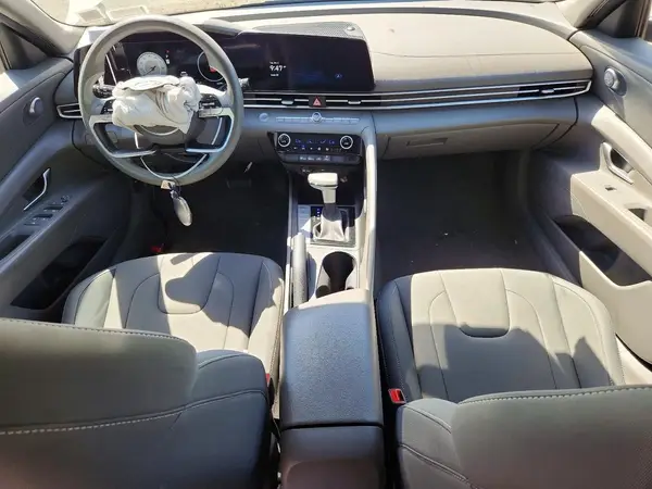 KMHLM4DG9RU781098 2024 HYUNDAI ELANTRA - Image 8