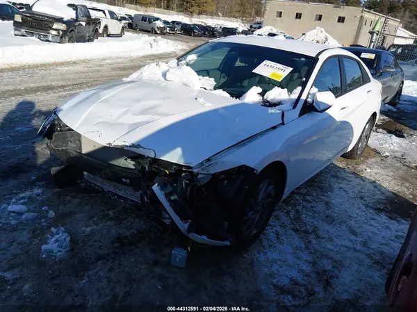 KMHLM4DG9RU782011 2024 HYUNDAI ELANTRA - Image 2