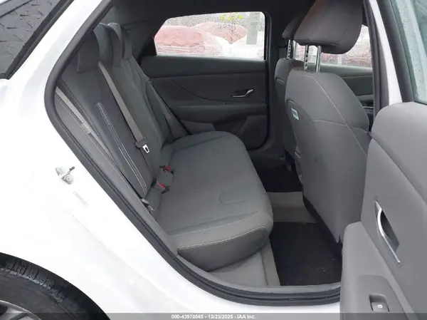 KMHLM4DG9RU782901 2024 HYUNDAI ELANTRA - Image 8