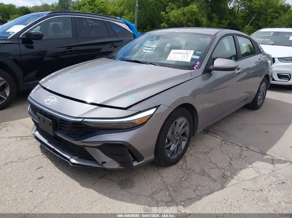 KMHLM4DG9RU789816 2024 HYUNDAI ELANTRA - Image 2