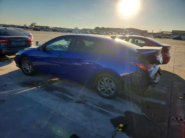 KMHLM4DG9RU797754 2024 HYUNDAI ELANTRA - Image 2