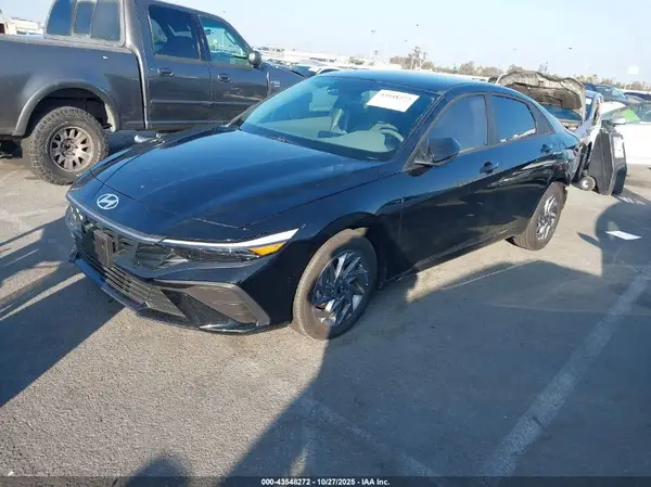 KMHLM4DG9RU804332 2024 HYUNDAI ELANTRA - Image 2