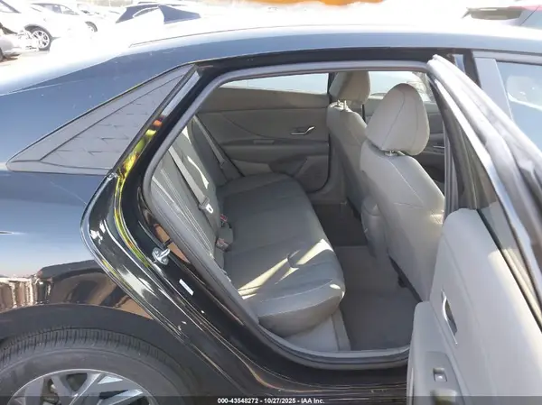 KMHLM4DG9RU804332 2024 HYUNDAI ELANTRA - Image 8