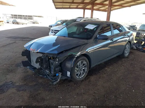 KMHLM4DG9RU804699 2024 HYUNDAI ELANTRA - Image 2