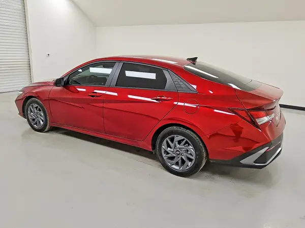 KMHLM4DG9RU807148 2024 HYUNDAI ELANTRA - Image 2