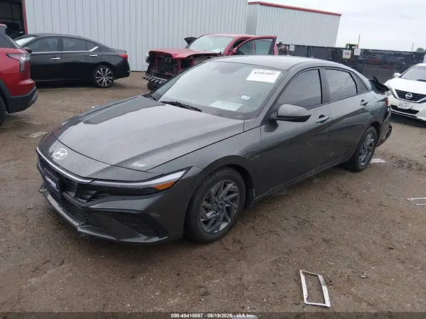 KMHLM4DG9RU810146 2024 HYUNDAI ELANTRA - Image 2