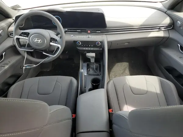 KMHLM4DG9RU813600 2024 HYUNDAI ELANTRA - Image 8