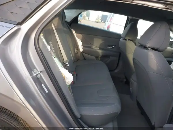 KMHLM4DG9RU813807 2024 HYUNDAI ELANTRA - Image 8