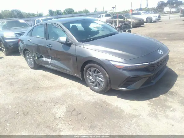 KMHLM4DG9RU815492 2024 HYUNDAI ELANTRA - Image 1