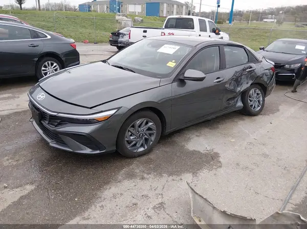 KMHLM4DG9RU816996 2024 HYUNDAI ELANTRA - Image 2