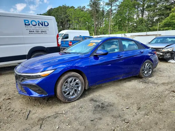 KMHLM4DG9RU823561 2024 HYUNDAI ELANTRA - Image 1