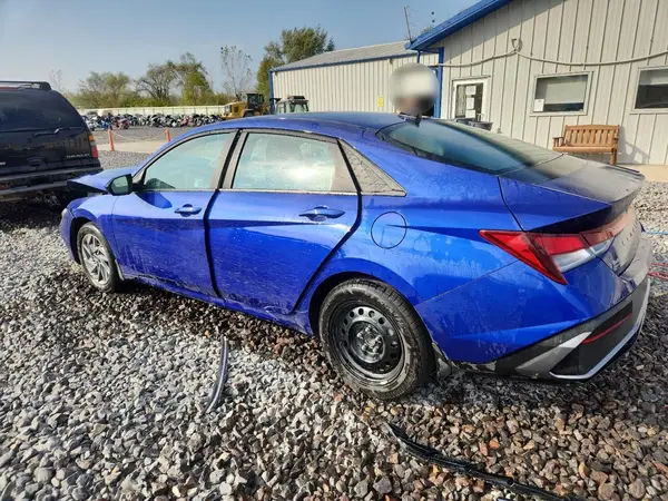 KMHLM4DG9RU839601 2024 HYUNDAI ELANTRA - Image 2