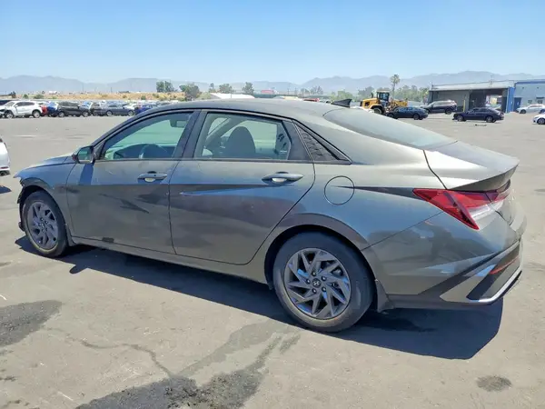 KMHLM4DG9RU842000 2024 HYUNDAI ELANTRA - Image 2