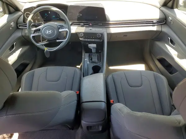 KMHLM4DG9RU842000 2024 HYUNDAI ELANTRA - Image 8