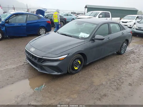 KMHLM4DG9RU847391 2024 HYUNDAI ELANTRA - Image 2
