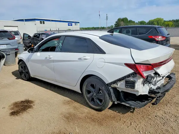KMHLM4DG9RU848203 2024 HYUNDAI ELANTRA - Image 2