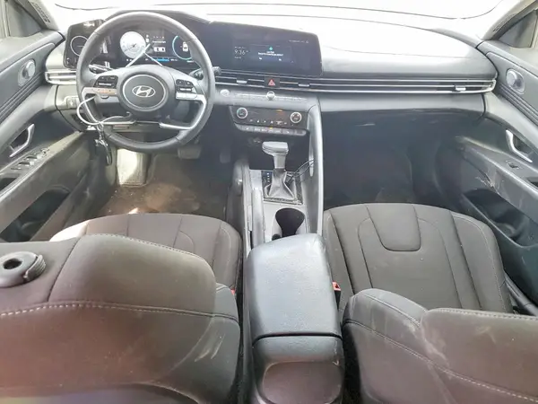KMHLM4DG9RU848203 2024 HYUNDAI ELANTRA - Image 8