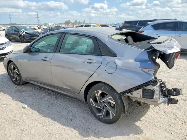 KMHLM4DG9SU009772 2025 HYUNDAI ELANTRA - Image 2