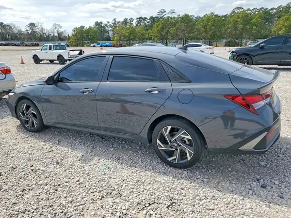KMHLM4DG9SU013644 2025 HYUNDAI ELANTRA - Image 2