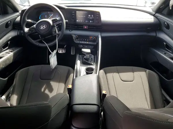 KMHLM4DG9SU013644 2025 HYUNDAI ELANTRA - Image 8