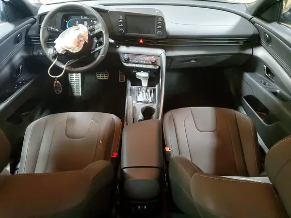 KMHLM4DG9SU027205 2025 HYUNDAI ELANTRA - Image 8