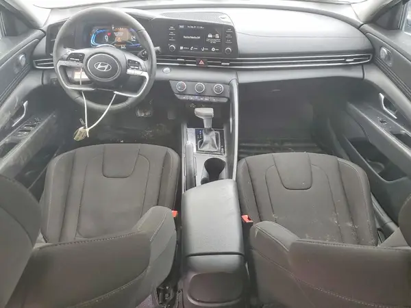 KMHLM4DG9SU028774 2025 HYUNDAI ELANTRA - Image 8