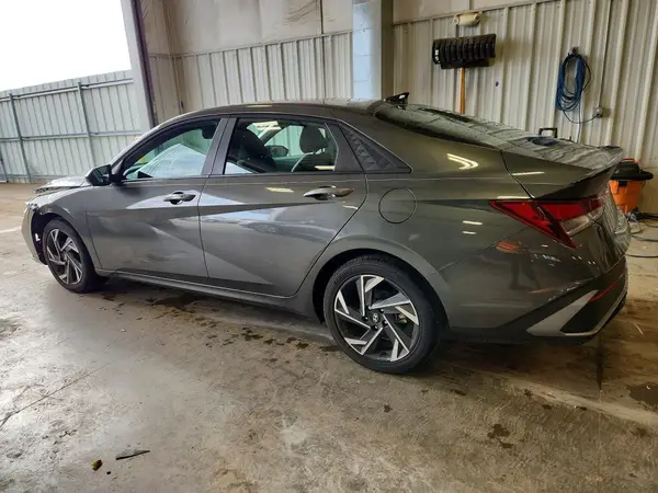 KMHLM4DG9SU045428 2025 HYUNDAI ELANTRA - Image 2