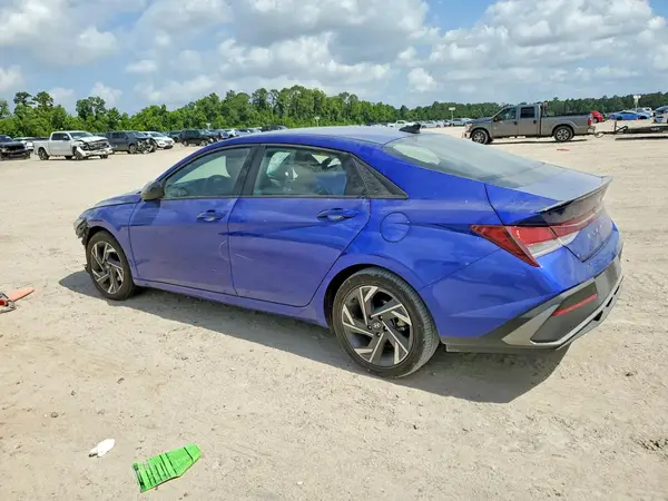 KMHLM4DG9SU058907 2025 HYUNDAI ELANTRA - Image 2