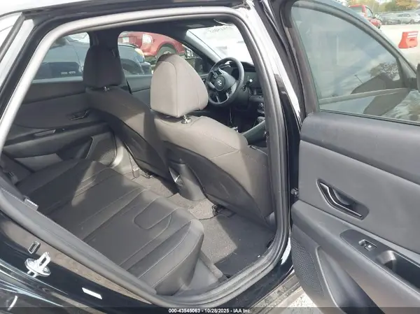 KMHLM4DG9SU060463 2025 HYUNDAI ELANTRA - Image 8