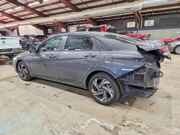 KMHLM4DG9SU066134 2025 HYUNDAI ELANTRA - Image 2