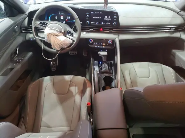 KMHLM4DG9SU084701 2025 HYUNDAI ELANTRA - Image 8