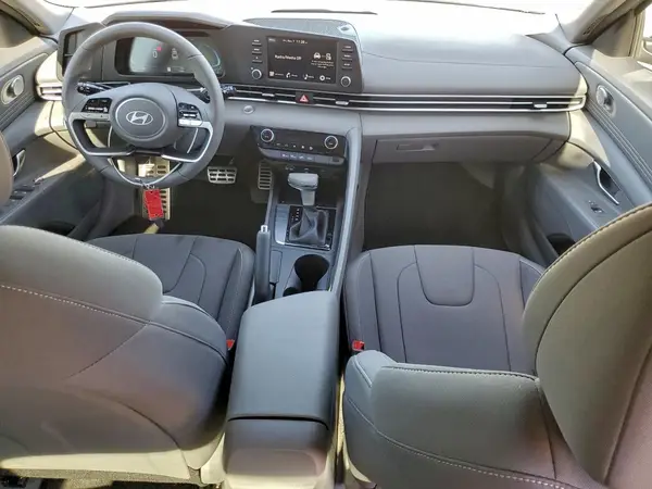 KMHLM4DG9SU084813 2025 HYUNDAI ELANTRA - Image 8