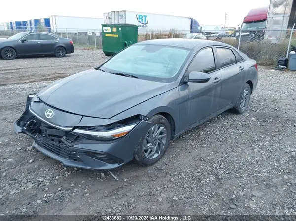 KMHLM4DG9SU857604 2025 HYUNDAI ELANTRA - Image 2