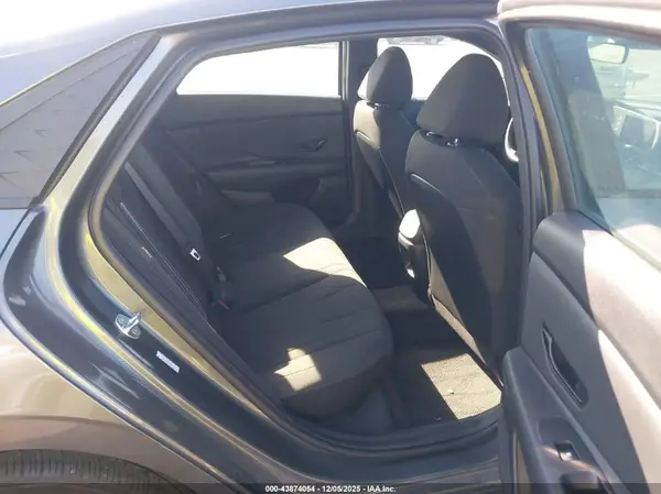 KMHLM4DG9SU865444 2025 HYUNDAI ELANTRA - Image 8